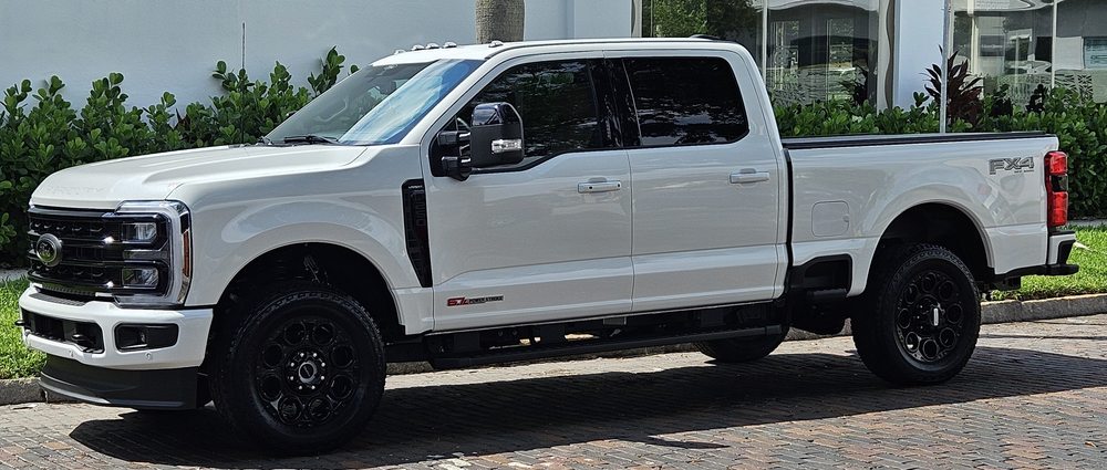 White Ford F-250 Super Duty freshly detailed